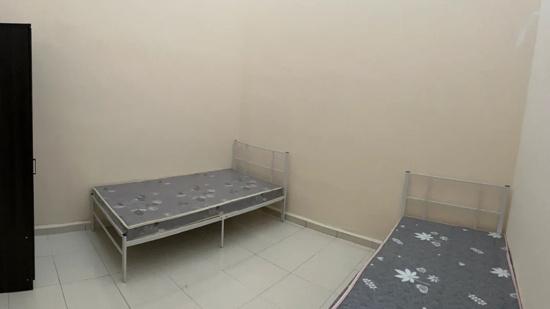 Rumah S4 Bilik B (Persendirian)